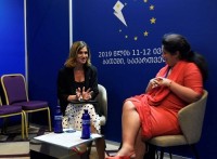 ირინა აბულაძემ ევროკომისიის ოფიცერთან სამუშაო შეხვედრა გამართა