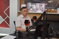 „ახალგაზრდა ადვოკატები“: სოციალური სამსახური უხეშად არღვევს კანონს, ფარულ გარიგებაშია მშობელთან, უარს ამბობს სასამართლოს გადაწყვეტილების შეუსრულებლობის რეაგირებაზე და 74 წლის ბებიას განზრახ არ აძლევს უფლებას შვილიშვილთან ურთიერთობაზე