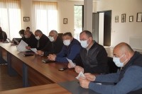 ონში გამართულ სამუშაო თათბირზე პროექტების შესახებ ანგარიში მოისმინეს