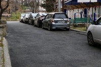 რობაქიძის გამზირის N7 კორპუსთან ასფალტის საფარი მოწესრიგდა რობაქიძის გამზირის N7 კორპუსთან ასფალტის საფარი მოწესრიგდა