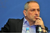 ირაკლი სესიაშვილი: პარლამენტზე შტურმს ასაღებენ, როგორც შეკრების და მანიფესტაციის თავისუფლების რეალიზებას ირაკლი სესიაშვილი: პარლამენტზე შტურმს ასაღებენ, როგორც შეკრების და მანიფესტაციის თავისუფლების რეალიზებას