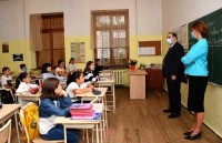 მიხეილ ჩხენკელმა I-VI კლასის მოსწავლეებს საკლასო ოთახებში სასწავლო პროცესის განახლება მიულოცა
