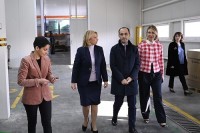 ნათია თურნავამ და ლევან დავითაშვილმა ნატახტარში წყლის ჩამომსხმელი საწარმო გახსნეს ნათია თურნავამ და ლევან დავითაშვილმა ნატახტარში წყლის ჩამომსხმელი საწარმო გახსნეს