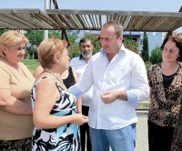 ნიკოლოზ ხაჩირაშვილი გლდანში პირველადი ჯანდაცვის ობიექტს ესტუმრა