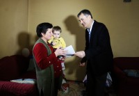  სოზარ სუბარმა ეკომიგრანტ ოჯახებს საკუთრების დამადასტურებელი მოწმობები გადასცა