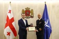 თავდაცვის მინისტრმა SNGP-ის ძირითადი ჯგუფის ლიდერი დააჯილდოვა