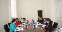 ზალკალიანი გაეროს ლტოლვილთა უმაღლესი კომისარიატის (UNHCR) ევროპული ბიუროს დირექტორს, პასკალ მოროს შეხვდა