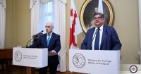 ფინეთი ატოცში ხელოვნური ბარიერების აღმართვას გმობს