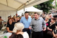 მიხეილ სააკაშვილი და გიგი უგულავა მერიის ინიციატივით მოწყობილ სავაჭრო ობიექტს ესტუმრნენ