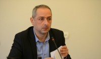 ირაკლი სესიაშვილი: „ნატო და ევროკავშირი არის ჩვენი ოჯახი. მეორე მხარეს გვყავს ოკუპანტი, რომელიც არის მკვლელი და როდესაც ამ მარტივ რეალობასთან მიმართებაში კითხვას სვამ, ეს პოლიტიკური მაზოხიზმია“