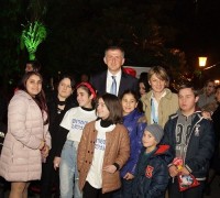 ზურაბ პატარაძე ბათუმის ბულვარში საახალწლო კონცერტს დაესწრო