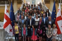 პარლამენტმა ნახატების გამოფენას: „ჩემი თვალით დანახული ევროპა“ უმასპინძლა