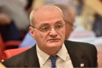 გია გაჩეჩილაძე ოპოზიციას მოუწოდებს პარლამენტთან მოყვანილი ცხვრები ეკლესიას შესწირონ, იქნებ სახელმწიფოს წინაშე ჩადენილი დანაშაულები ეპატიოთ გია გაჩეჩილაძე ოპოზიციას მოუწოდებს პარლამენტთან მოყვანილი ცხვრები ეკლესიას შესწირონ, იქნებ სახელმწიფოს წინაშე ჩადენილი დანაშაულები ეპატიოთ