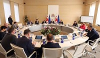 განათლების სამინისტრო გამყოფი ხაზის მიმდებარე სოფლებში მცხოვრებ 1000-ზე მეტ სტუდენტს დააფინანსებს