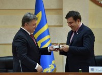 პოროშენკო: მტერი სულ უფრო დიდ ფსონს დებს, რომ დარტყმა მოგვაყენოს-მოსკოვში ძალას არ იშურებენ 