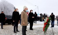 რუსლან აბაშიძემ საქართველოს დამოუკიდებლობისთვის ბრძოლაში დაღუპული იუნკერების ხსოვნას პატივი მიაგო