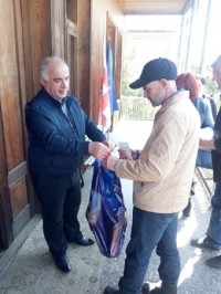 ზუგდიდში მცხოვრებ დევნილებს სააღდგომო ნობათი გადაეცათ