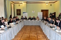 „დაგროვებითი პენსიის შესახებ‘‘ კანონპროექტზე საჯარო და კერძო სექტორების წარმომადგენლებს შორის პარლამენტში შეხვედრა გაიმართა