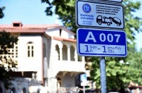 კოტე აფხაზისა და მიმდებარე ქუჩებზე დღეიდან ზონალურ-საათობრივი პარკირება ამოქმედდა 
