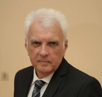 შალვა ოგბაიძე: ფეხზე დასმული პოლიტიკური ტილი - „ნაცმოძრაობა“, თავზე აცოცდა