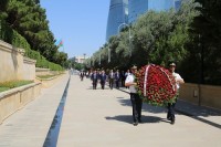 საქართველოს, აზერბაიჯანისა და თურქეთის საბაჟო ადმინისტრაციათა შეხვედრის მონაწილეებმა „მარადიული ცეცხლის მემორიალი“ გვირგვინით შეამკეს