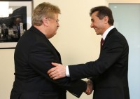 ბიძინა ივანიშვილი ევროპის პარლამენტის წარმომადგენლებს შეხვდა  ბიძინა ივანიშვილი ევროპის პარლამენტის წარმომადგენლებს შეხვდა