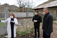 რაჭა-ლეჩხუმის სოფლებში ექიმების, მერის წარმომადგენლებისა და საკრებულოს დეპუტატების შემოვლა მიმდინარეობს