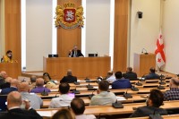დარგობრივი ეკონომიკისა და ეკონომიკური პოლიტიკის კომიტეტმა  „ჯანმრთელობის დაცვის შესახებ“ კანონში ცვლილებებს გარკვეული დათქმით დაუჭირა მხარი