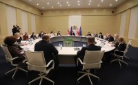 გიორგი გახარია კოვიდვაქცინაციის პროცესის შეუფერხებელი უზრუნველყოფის მიზნით შექმნილი სპეციალური კომისიის წევრებს შეხვდა