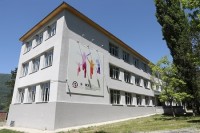 ლეჩხუმის მაღალმთიან სოფელში ახალი, თანამედროვე სკოლა გაიხსნა