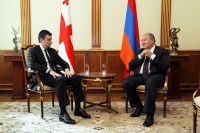 საქართველოს პრემიერ-მინისტრი სომხეთის პრეზიდენტსა და კათალიკოს გარეგინ მეორეს შეხვდა საქართველოს პრემიერ-მინისტრი სომხეთის პრეზიდენტსა და კათალიკოს გარეგინ მეორეს შეხვდა