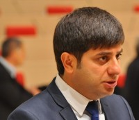 ზაქარია ქუცნაშვილს "ცისფერების" მიმართ სიძულვილის ენით საუბარში ადანაშაულებენ