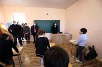 ეკატერინე დგებუაძე სოფელ პატარა ქანდის საჯარო სკოლაში სასწავლო პროცესის მიმდინარეობას გაეცნო