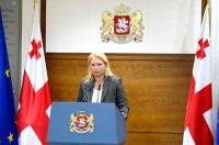 ნათია თურნავა: ოკუპირებული ტერიტორიებიდან იძულებით გადაადგილებულ 627 ოჯახს სახელმწიფო საკუთრებაში არსებული ბინები სიმბოლურ ფასად გადაეცემა ნათია თურნავა: ოკუპირებული ტერიტორიებიდან იძულებით გადაადგილებულ 627 ოჯახს სახელმწიფო საკუთრებაში არსებული ბინები სიმბოლურ ფასად გადაეცემა