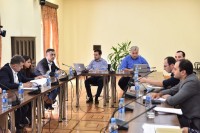 პარლამენტის დროებითი საგამოძიებო კომისიის წევრები არასამთავრობო ორგანიზაციების წარმომადგენლებს შეხვდნენ