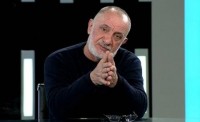 ყველას წინაშე ვიწვევ გრიგოლ ვაშაძეს და ვამბობ, რომ ის სსრკ-ის სახელოვნებო კომიტეტებს დამსმენად დაჰყვებოდა