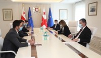 გიორგი გახარია ქვეყანაში კორონავირუსის მართვის პროცესში კერძო კლინიკების ხელმძღვანელებთან ინტენსიურ შეხვედრებს მართავს