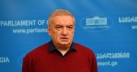 გიორგი ვოლსკი: რა კომპრომატები აქვს ამისთანა, რომ, არა თუ არ ახსენებთ დანაშაულს, არამედ ცაში აგყავთ სააკაშვილის სიქველე და დამსახურებები?!