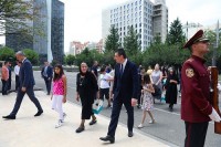 გიორგი გახარია აგვისტოს ომში დაღუპულ გმირებზე: ჩვენ ქედს ვიხრით მათ წინაშე, მათი შვილები ჩვენი შვილებიც არიან
