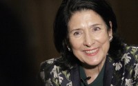 «Forbes» (აშშ): დედა საქართველოსთვის -როგორ გახდა ქვეყნის მეთაური ქართველი ემიგრანტების შვილიშვილი