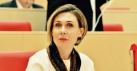 ნინო წილოსანი ჩხენკელს:  არის თუ არა სკოლებში ფსიქო-სოციალური კონტროლი და არსებობს თუ არა  ბავშვებთან ამ კუთხით მუშაობის პრაქტიკა 