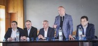 ატმის მოსავლის დროულად აღების, ჩაბარებისა და რეალიზაციის ხელშეწყობის მიზნით, ქალაქ გურჯაანში სპეციალური ჯგუფი იმუშავებს