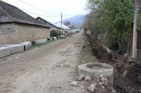 სოფელ ბოლნისში სანიაღვრე არხის მოწყობა მიმდინარეობს