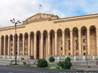 პარლამენტი მედიასთან კომუნიკაციის დისტანციურ ფორმატზე გადადის