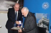 პროფესორი ოთარ ბაქანიძე უნივერსიტეტის საიუბილეო მედლით დააჯილდოვდა