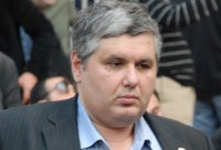 კობა დავითაშვილმა მიხეილ სააკაშვილისა და ვანო მერაბიშვილის მხრიდან ხელისუფლების ბოროტად გამოყენების ფაქტზე საქმის აღძვრის მოთხოვნით პროკურატურას მიმართა 