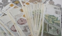 ლარი მცირედით გამყარდა 