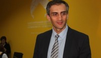 გიორგი კახიანი ოთარ კახიძეს: გაურბიხარ შეკითხვას და პოლიტიკურ განცხადებებს აკეთებ გიორგი კახიანი ოთარ კახიძეს: გაურბიხარ შეკითხვას და პოლიტიკურ განცხადებებს აკეთებ