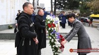 ნორვეგიის თავდაცვის მინისტრმა გმირთა მემორიალი გვირგვინით შეამკო
