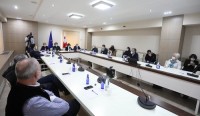 სამთავრობო გუნდმა ბაზრობების ხელმძღვანელებთან, სექტორის უსაფრთხო გახსნისთვის გასატარებელ ღონისძიებებზე შეხვედრა გაიმართა